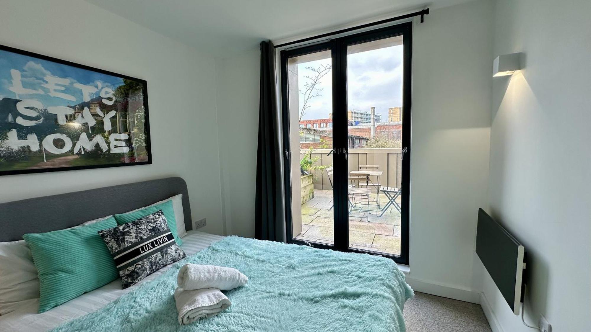 Lux Livin' Apartments - Luxury 2 Bed Apartment With Sky Garden 曼彻斯特 外观 照片