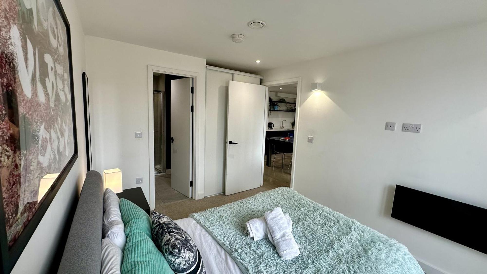 Lux Livin' Apartments - Luxury 2 Bed Apartment With Sky Garden 曼彻斯特 外观 照片