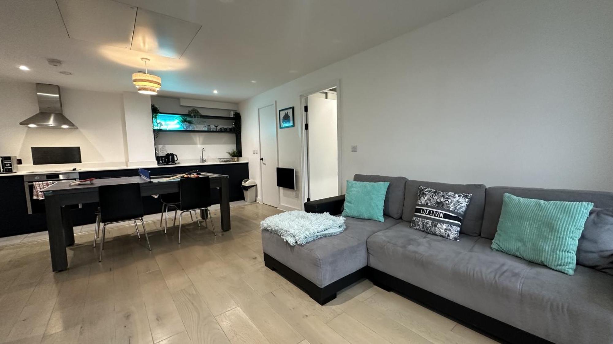 Lux Livin' Apartments - Luxury 2 Bed Apartment With Sky Garden 曼彻斯特 外观 照片