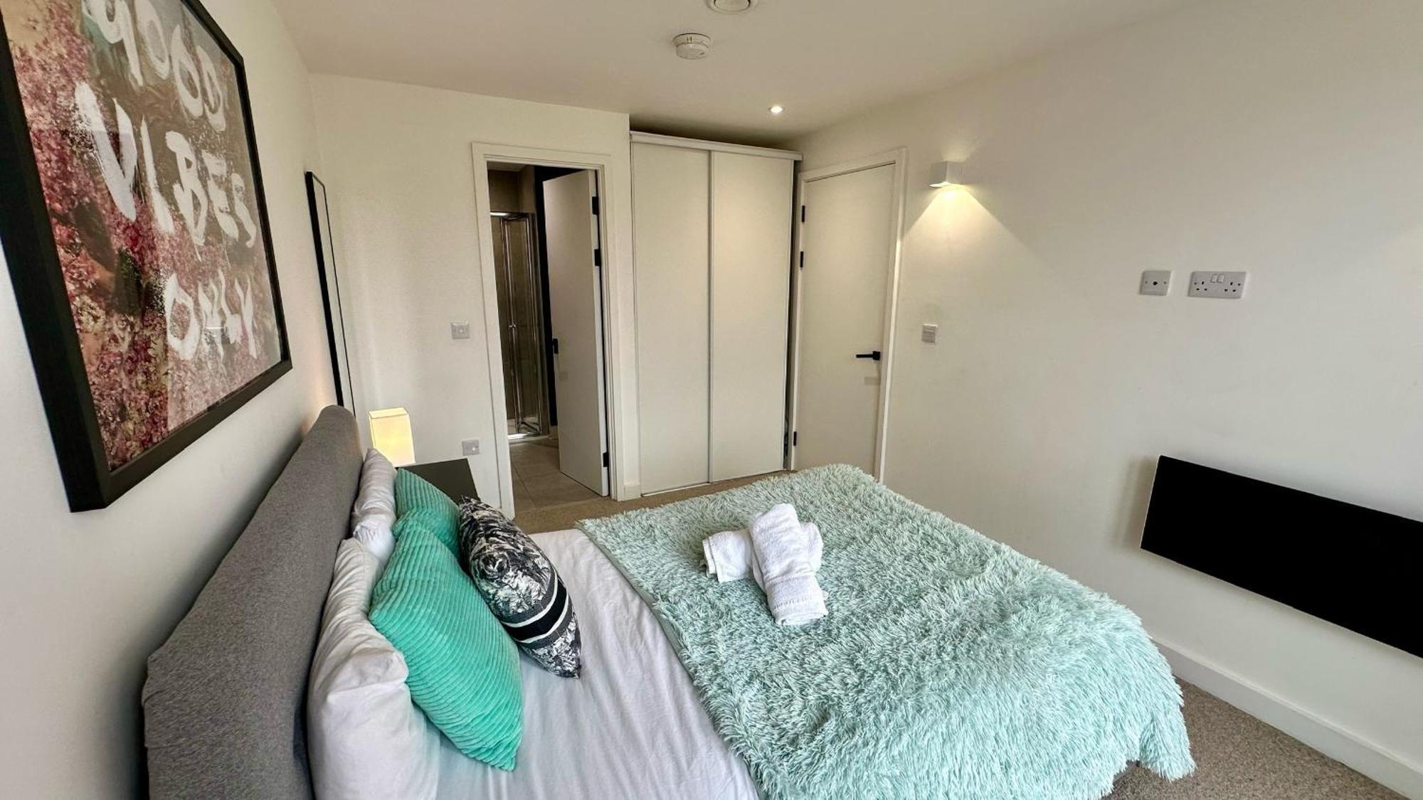 Lux Livin' Apartments - Luxury 2 Bed Apartment With Sky Garden 曼彻斯特 外观 照片