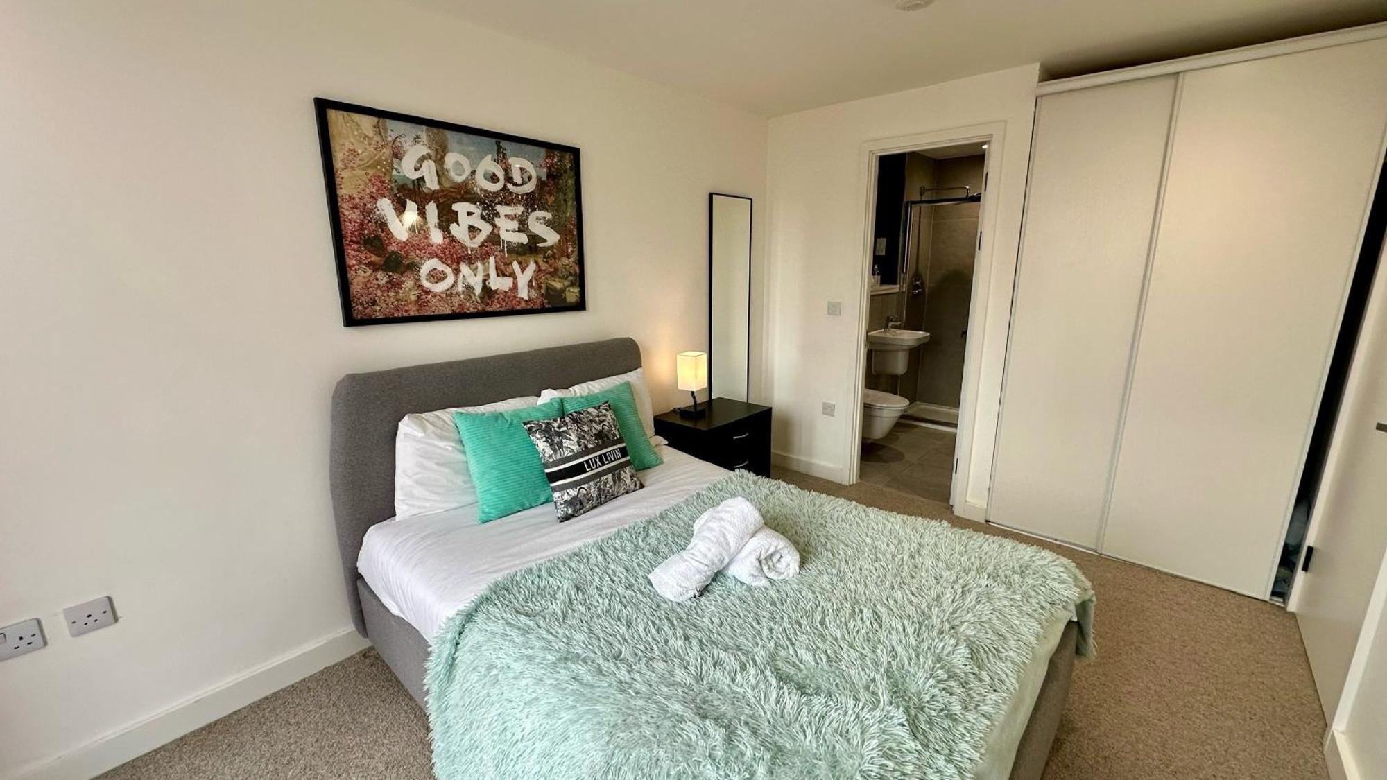 Lux Livin' Apartments - Luxury 2 Bed Apartment With Sky Garden 曼彻斯特 外观 照片