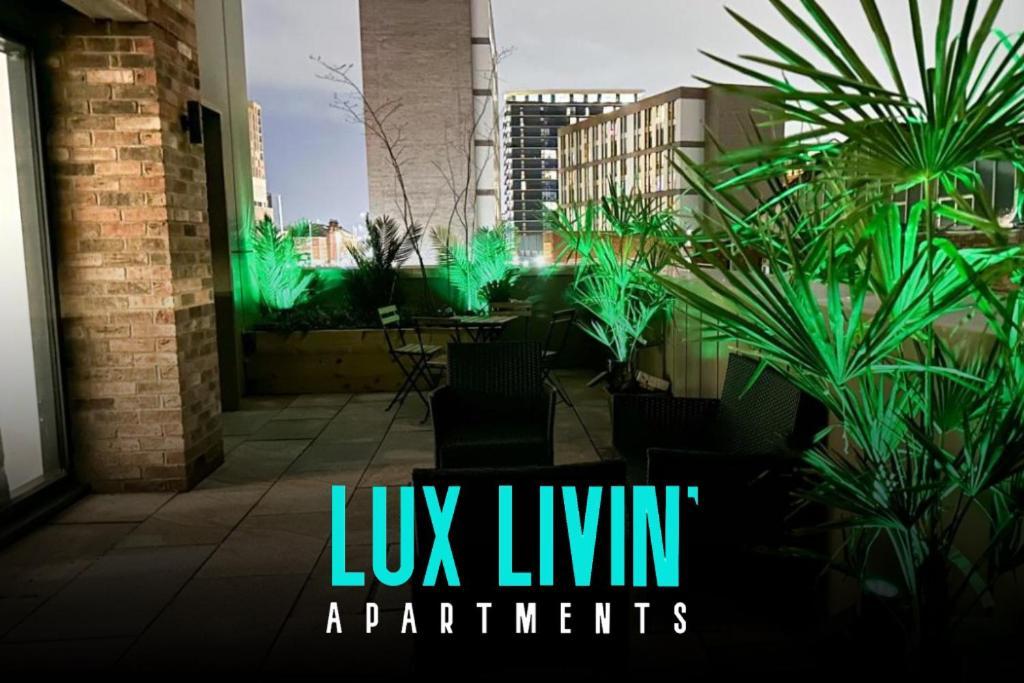 Lux Livin' Apartments - Luxury 2 Bed Apartment With Sky Garden 曼彻斯特 外观 照片