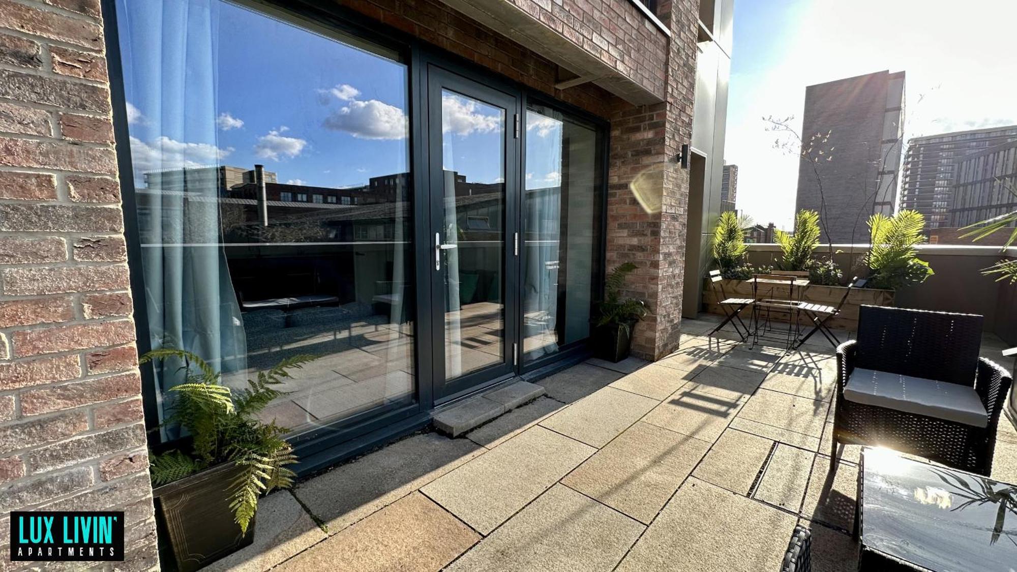 Lux Livin' Apartments - Luxury 2 Bed Apartment With Sky Garden 曼彻斯特 客房 照片